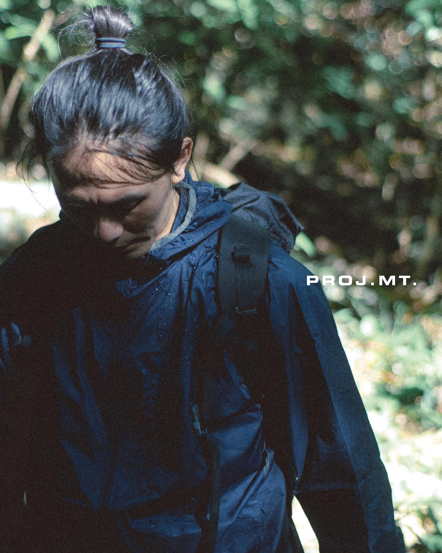 Miscanthus Windbreaker - Navy & Grey